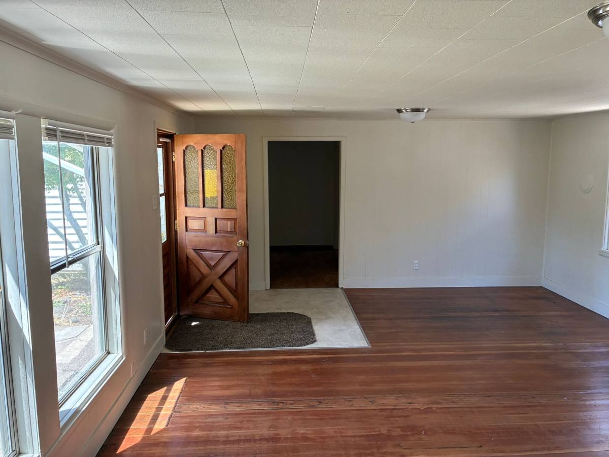 Apartment for rent at 1645 Mississippi Ave, Eugene, OR 97403