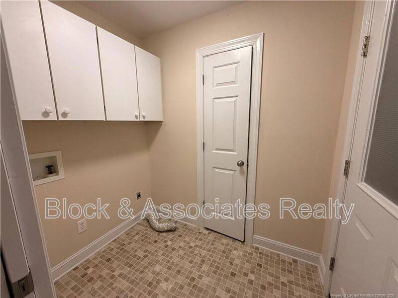 House for rent at 1165 Greenbriar Dr, Vass, NC 28394