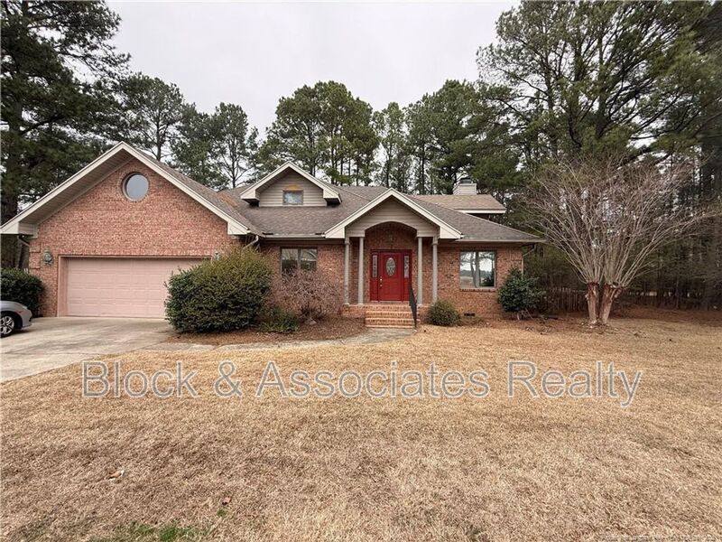 House for rent at 1165 Greenbriar Dr, Vass, NC 28394