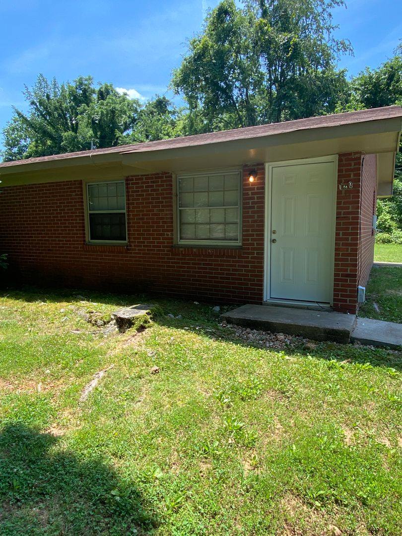 Apartment for rent at 120 Hadley Dr, Clarksville, TN 37042
