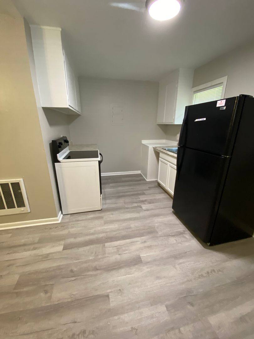 Apartment for rent at 120 Hadley Dr, Clarksville, TN 37042