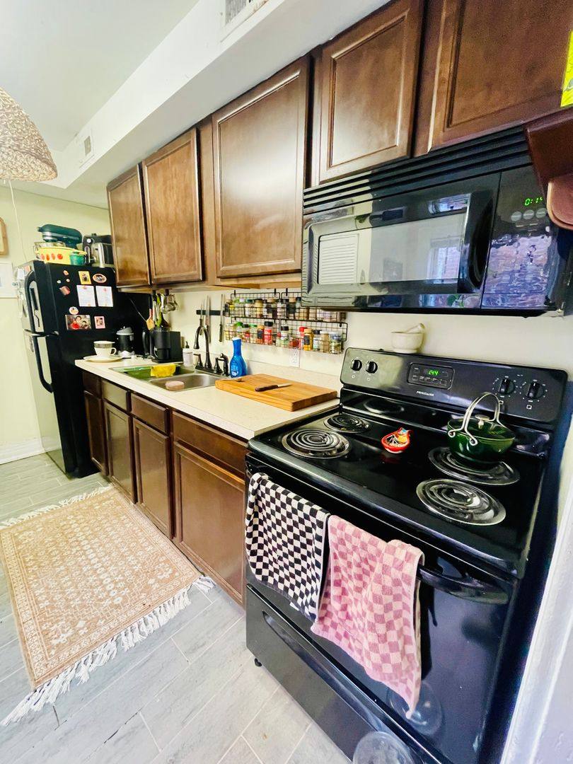 Apartment for rent at 711 Chimborazo Blvd, Richmond, VA 23223