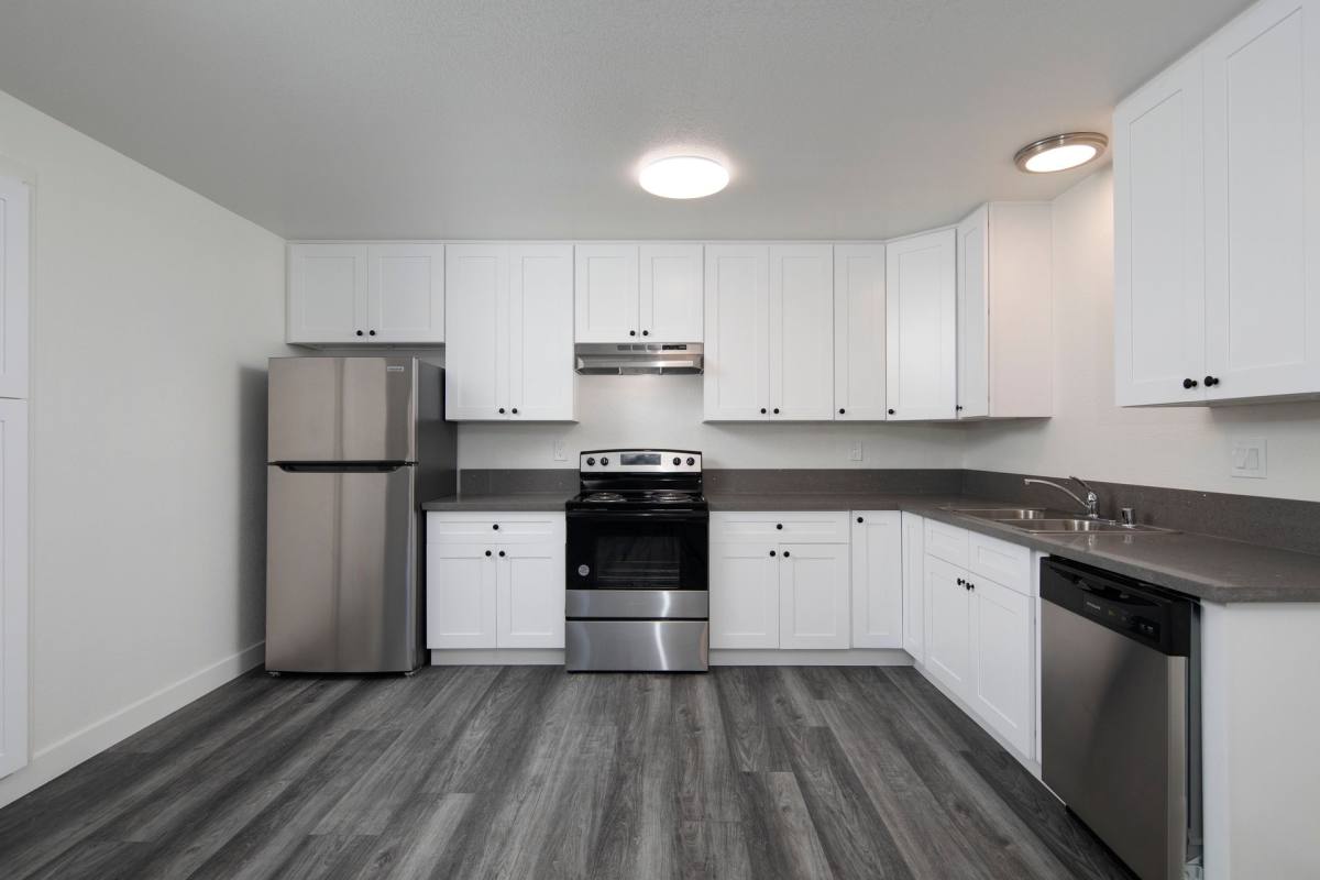 Apartment for rent at 31-131 N Highland Ave, National City, CA 91950