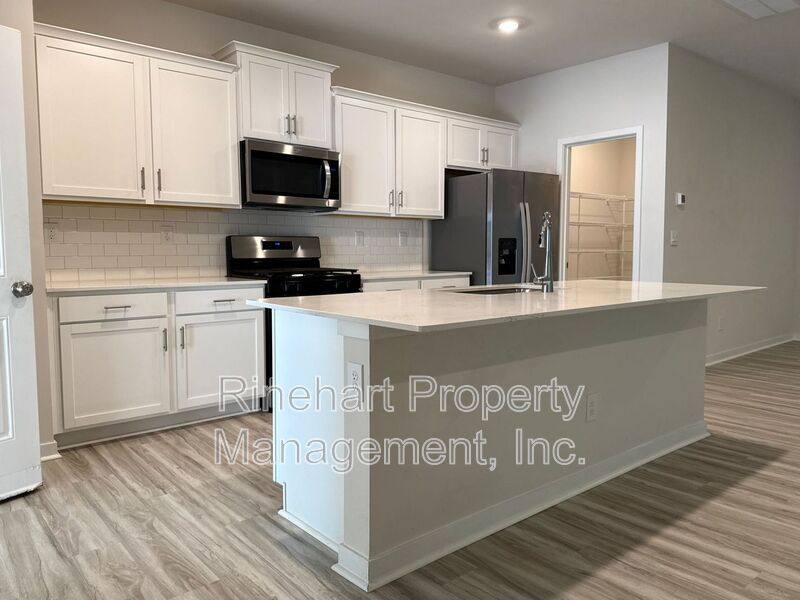 Townhouse for rent at 328 Ginsberg Rd, Rock Hill, SC 29732