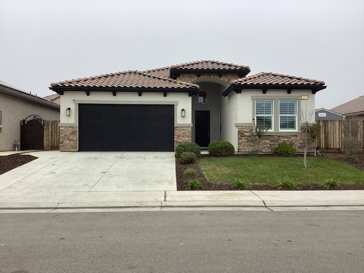 House for rent at 655 Alpine Way S, Madera, CA 93636