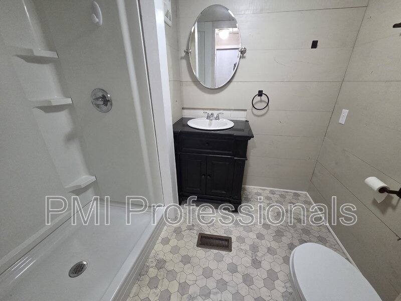 House for rent at 927 Cranor Rd, Murfreesboro, TN 37130