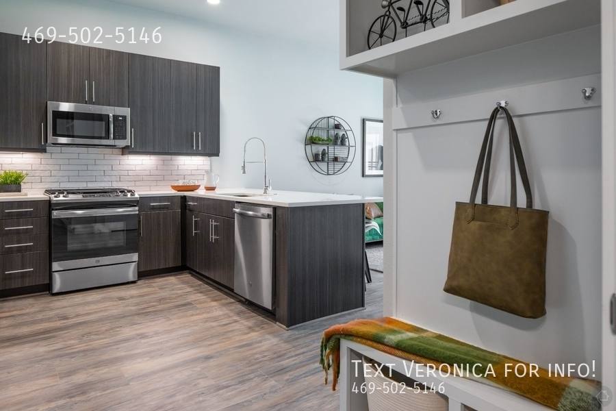 Apartment for rent at 1251 Sawyer St, Houston, TX 77007