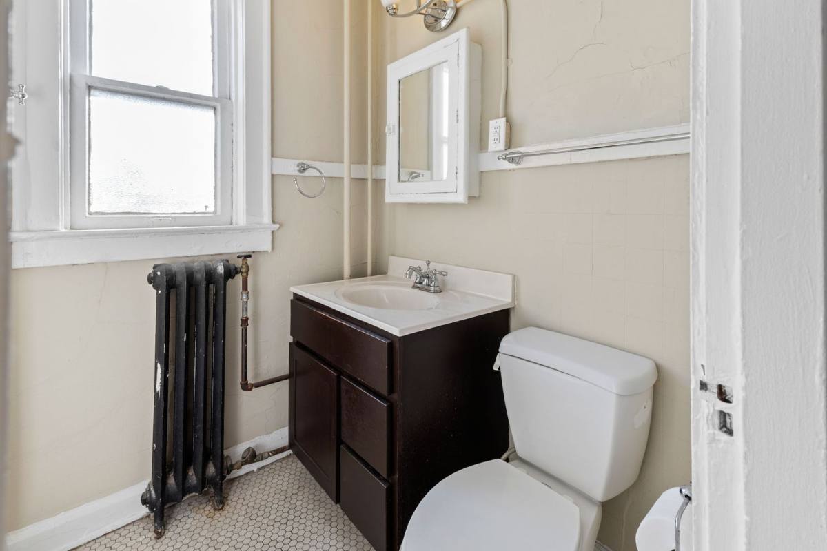 Apartment for rent at 111 E 16th St, Indianapolis, IN 46202