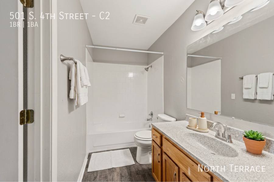 Apartment for rent at 501 S 4th St, Kansas City, KS 66111