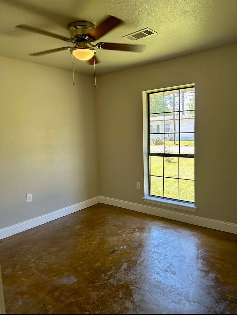 House for rent at 1305 Natchez St, Hammond, LA 70403