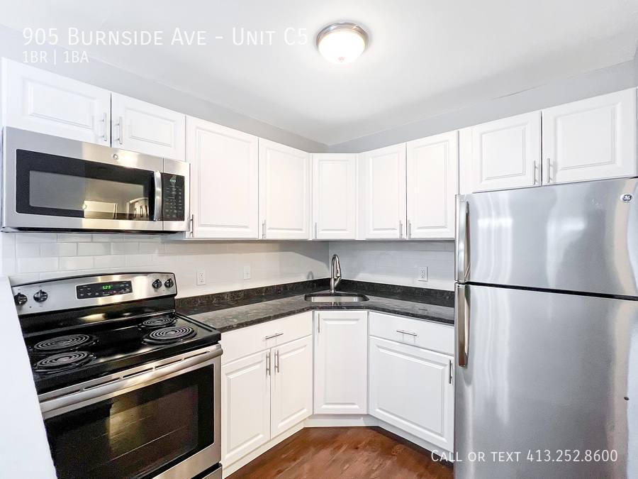 Apartment for rent at 905 Burnside Ave, East Hartford, CT 06108