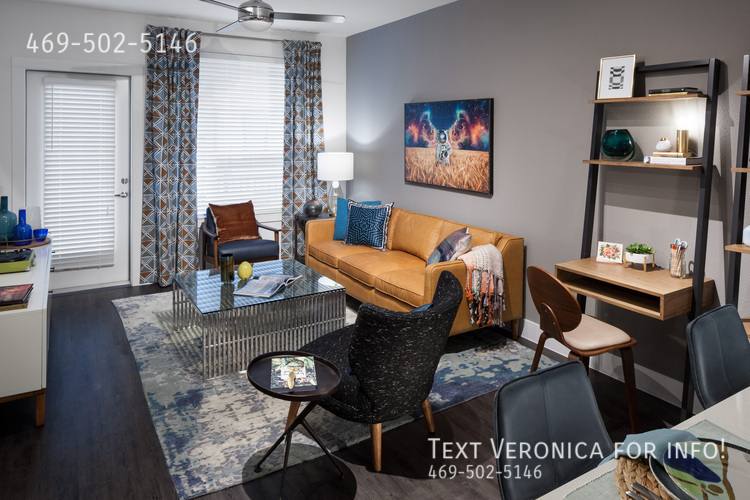 Apartment for rent at 2400 E 6th St, Austin, TX 78702