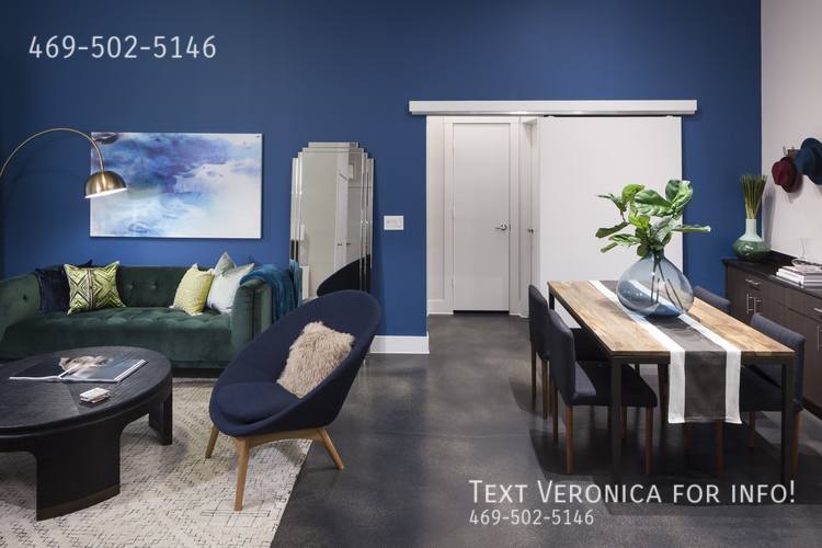 Apartment for rent at 2400 E 6th St, Austin, TX 78702