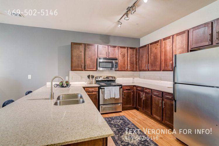 Apartment for rent at 11301 Farrah Lane, Austin, TX 78748