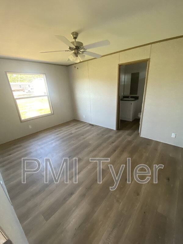House for rent at 123 Dogwood Dr, Kilgore, TX 75662