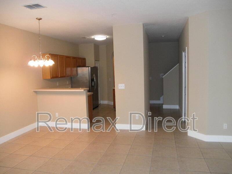 Townhouse for rent at 822 Pipers Cay Dr, West Palm Beach, FL 33415