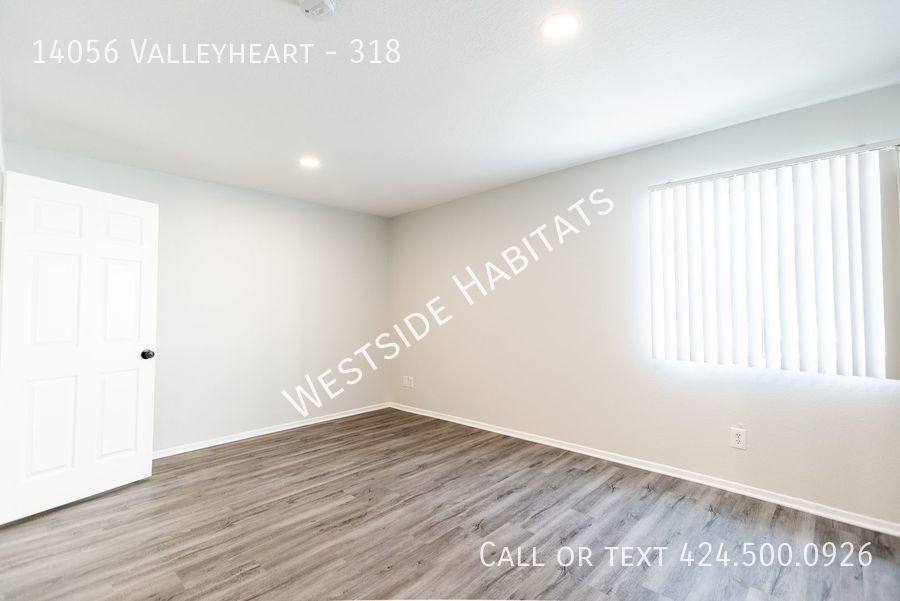 Townhouse for rent at 14056 Valleyheart, Sherman Oaks, CA 91423