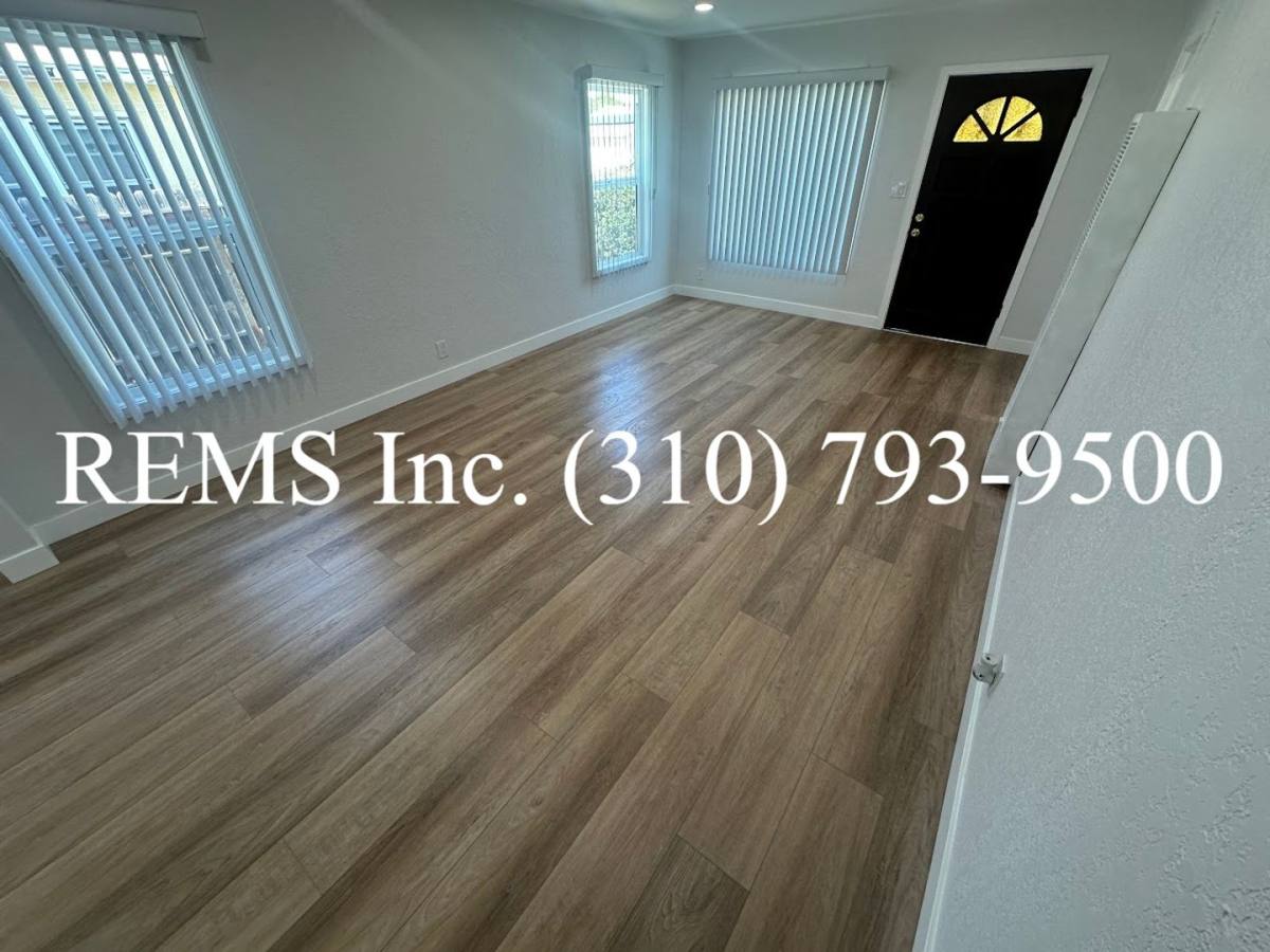 House for rent at 25021 Oak St, Lomita, CA 90717
