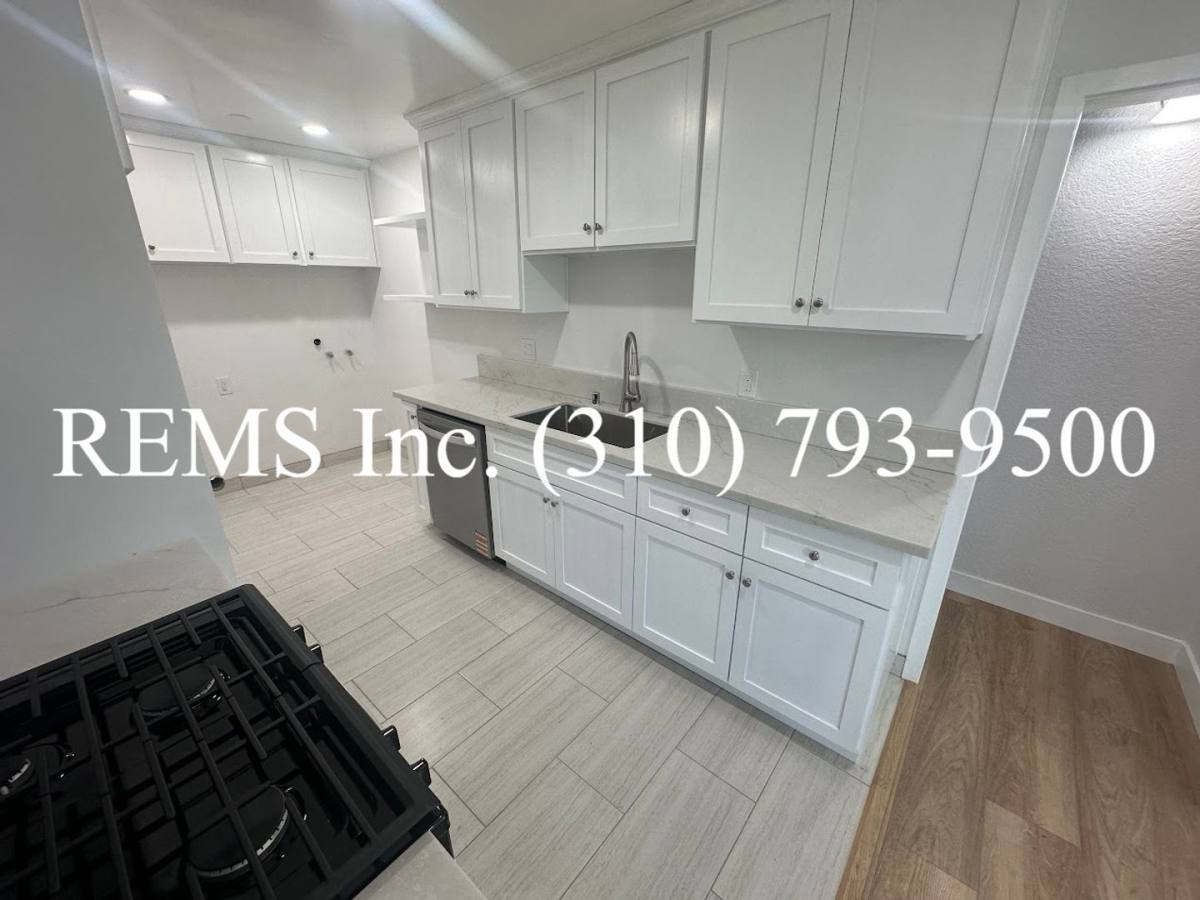 House for rent at 25021 Oak St, Lomita, CA 90717