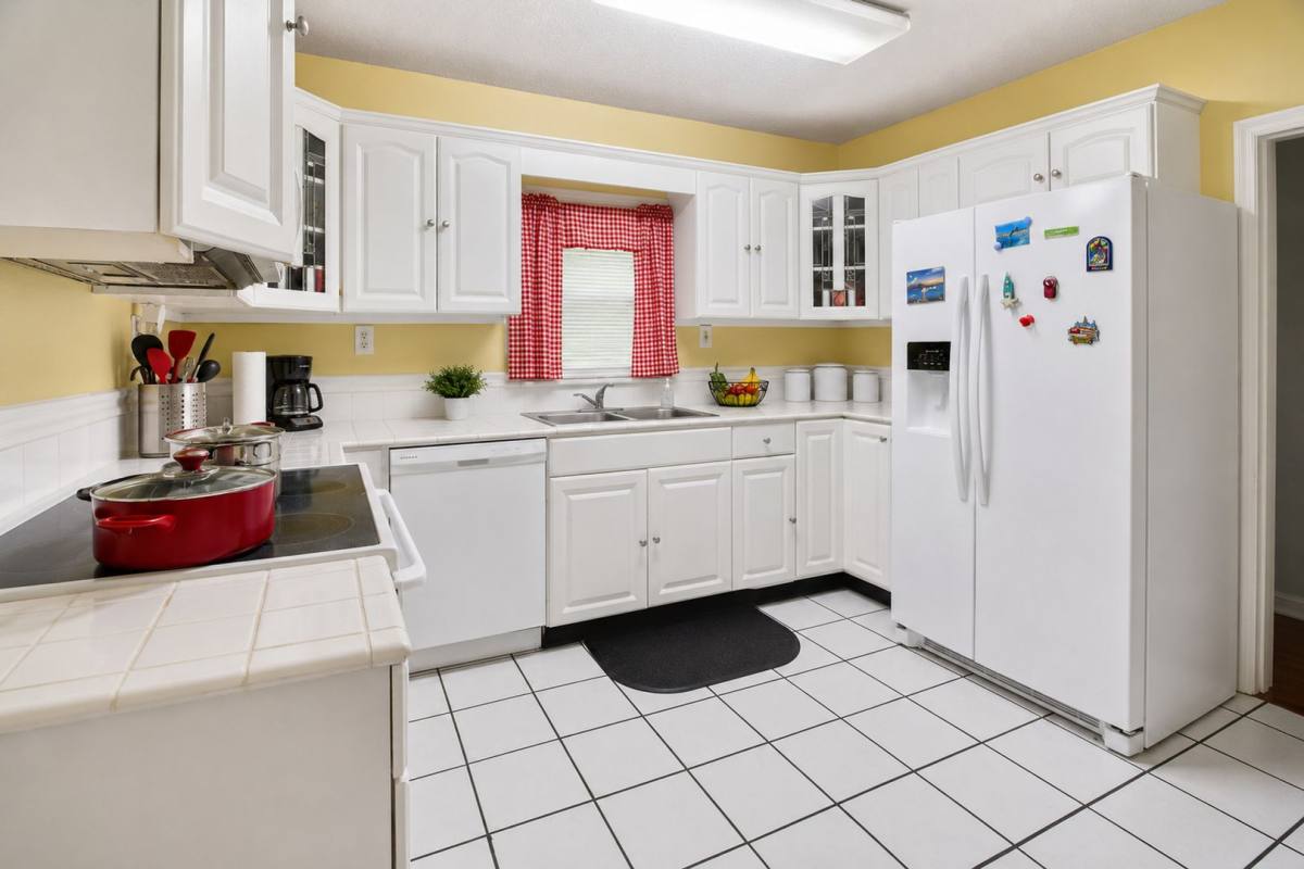 House for rent at 1304 E 32nd St, Savannah, GA 31404