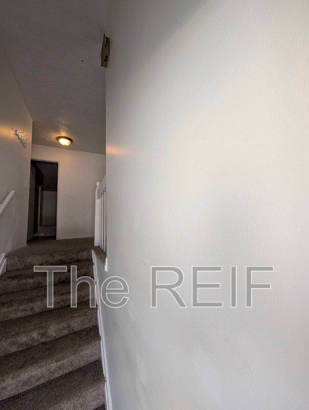 Apartment for rent at 719 Peachtree Place, Mason, MI 48854