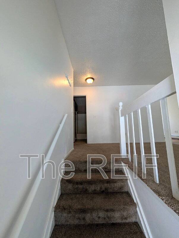 Apartment for rent at 719 Peachtree Place, Mason, MI 48854