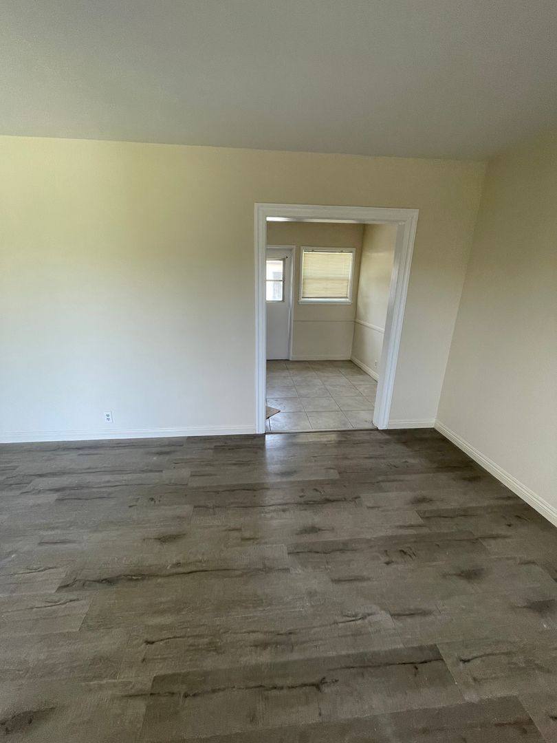 Apartment for rent at 1131 Okoboji Dr, Arcadia, CA 91007