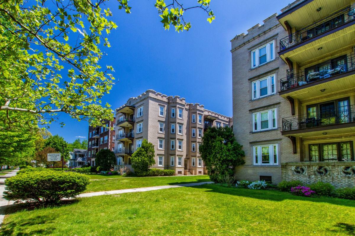 Apartment for rent at 145-151 Sumner Ave, Springfield, MA 01108