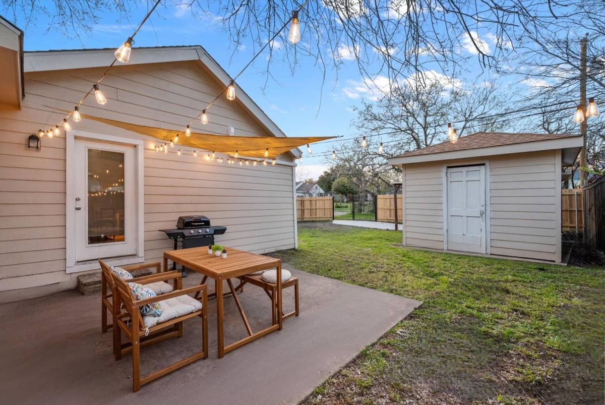 House for rent at 3285 Clover Lane, Fort Worth, TX 76107