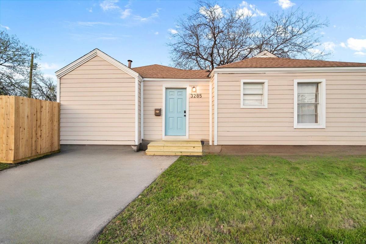 House for rent at 3285 Clover Lane, Fort Worth, TX 76107