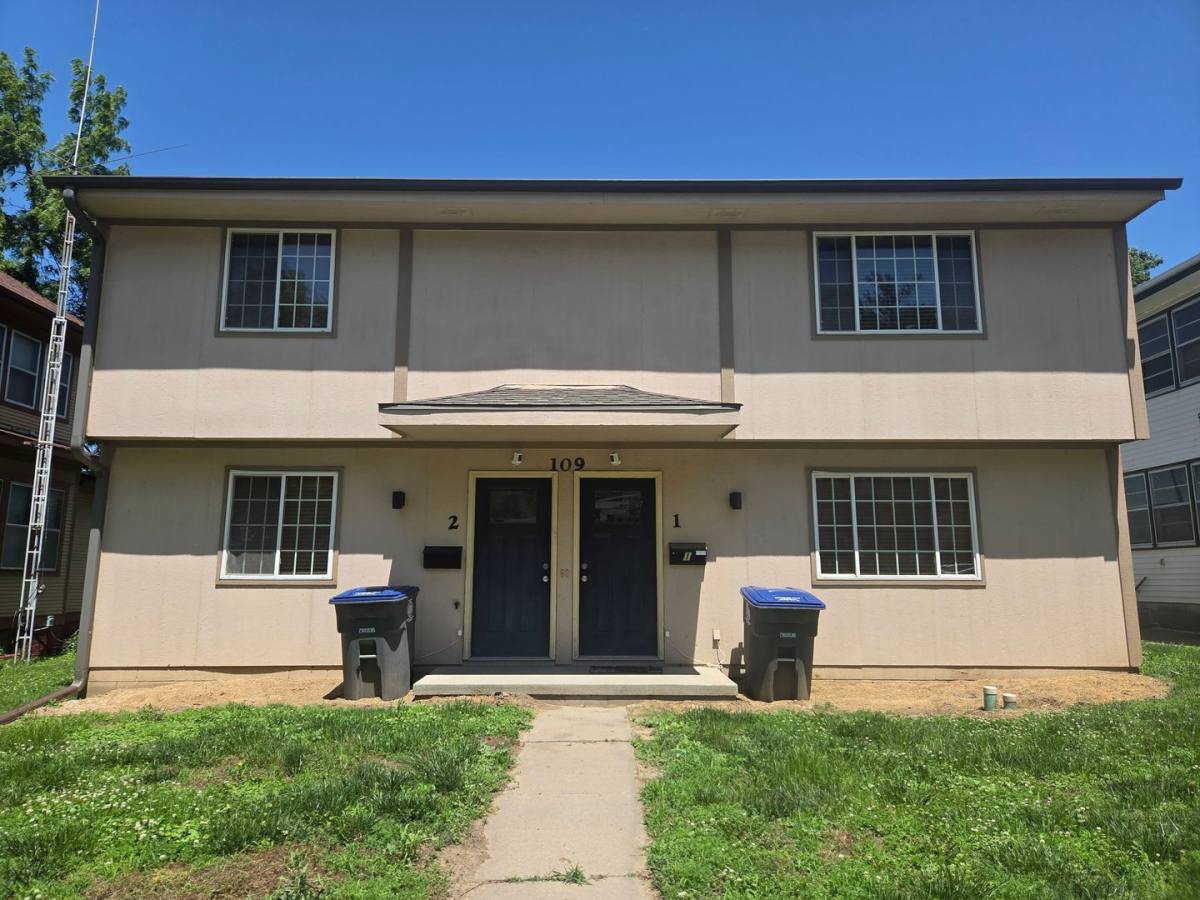 Townhouse for rent at 109 S 1st St, Council Bluffs, IA 51503