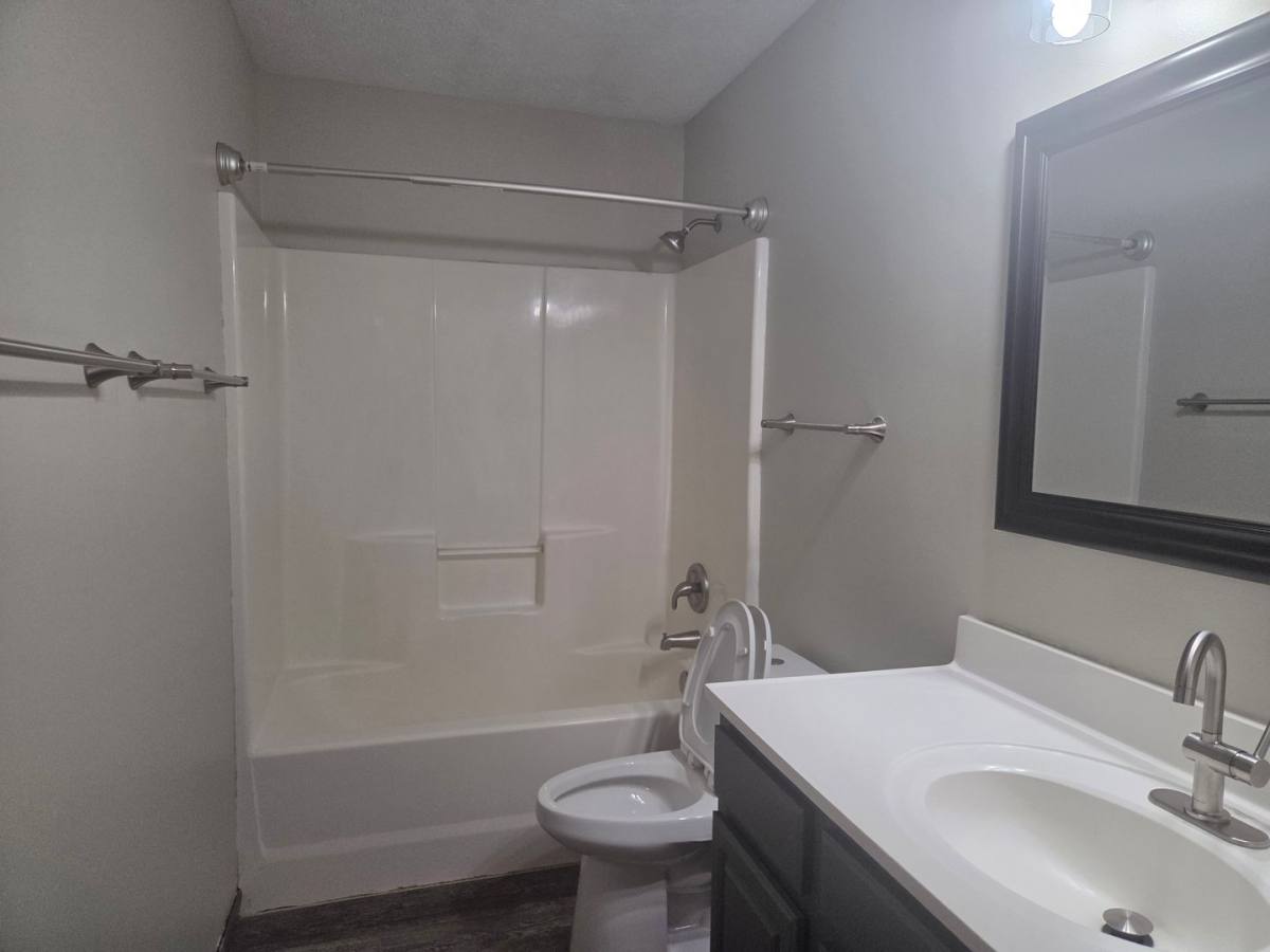 Townhouse for rent at 109 S 1st St, Council Bluffs, IA 51503