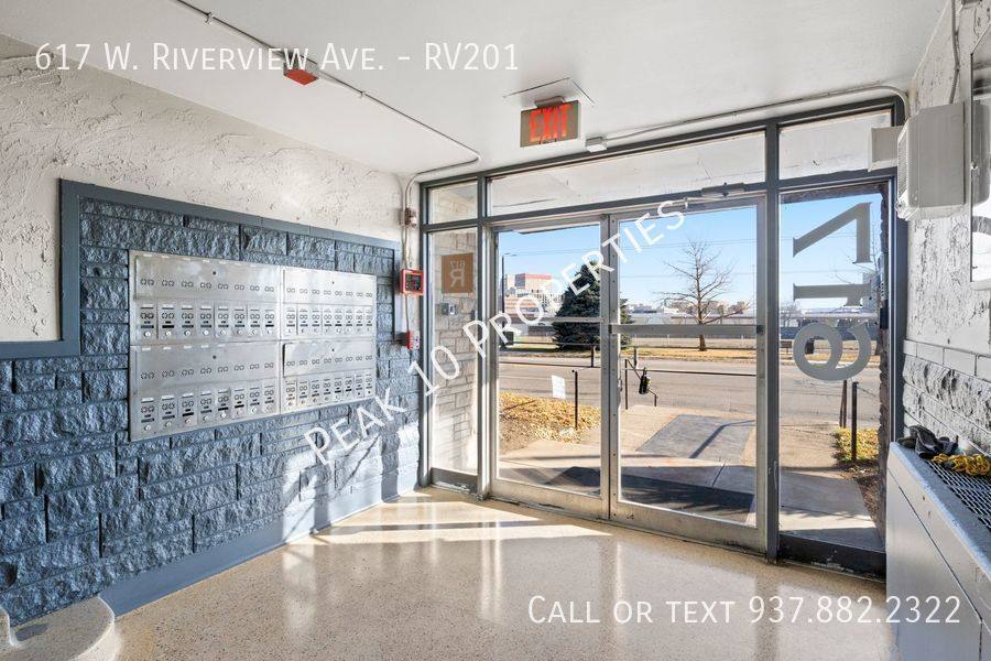 Apartment for rent at 617 W Riverview Ave, Dayton, OH 45406