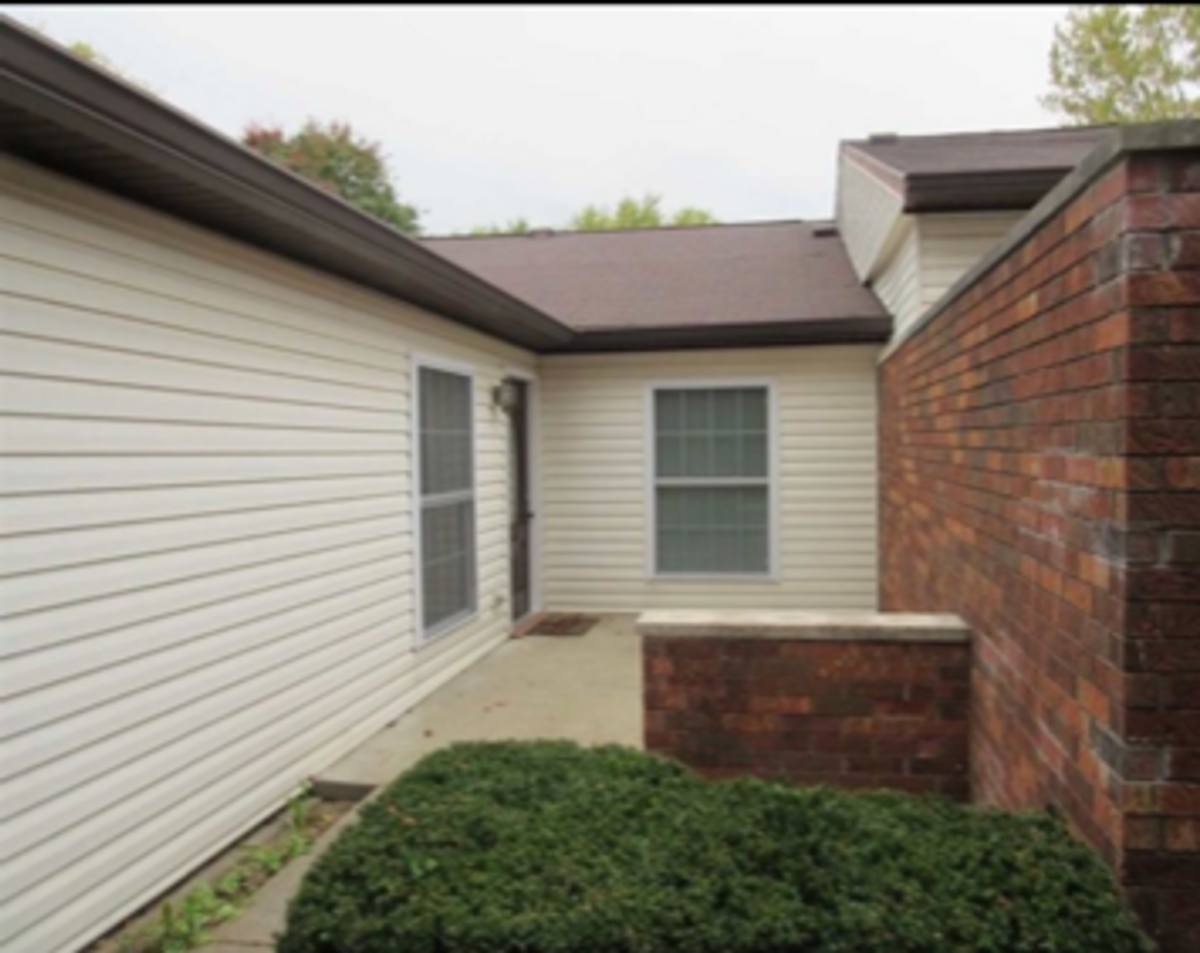 House for rent at 1176 E Commons Dr, Bloomington, IN 47401
