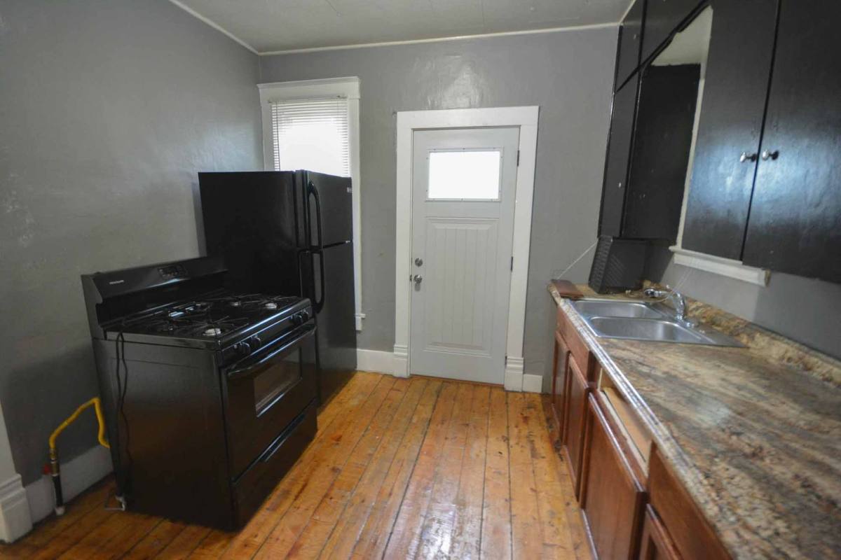 Apartment for rent at 107 3rd Ave SW, Austin, MN 55912