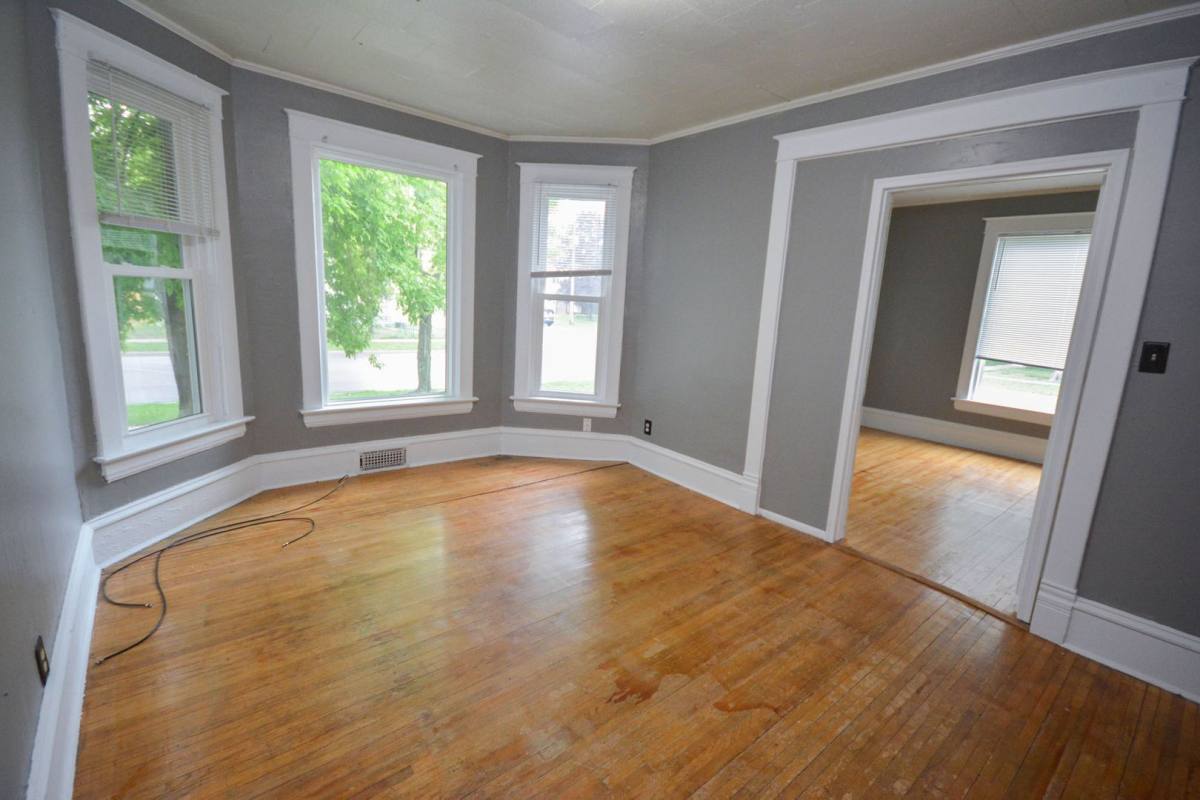 Apartment for rent at 107 3rd Ave SW, Austin, MN 55912