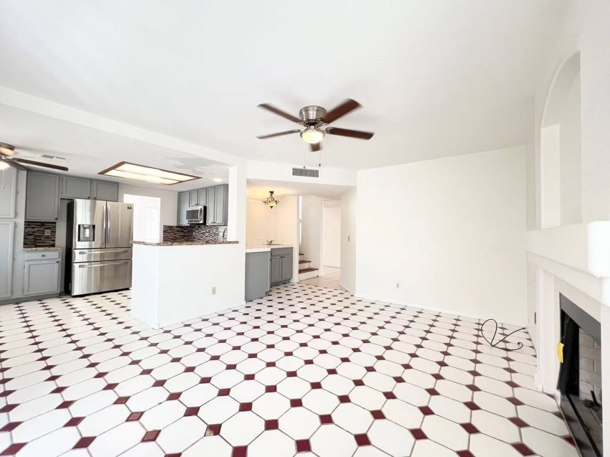 House for rent at 7525 Meadowoak Lane, Las Vegas, NV 89147