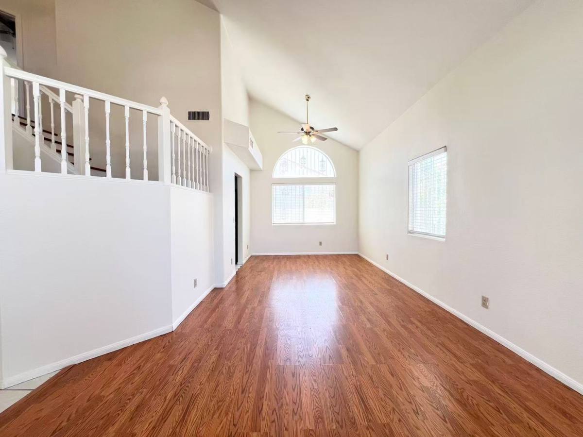 House for rent at 7525 Meadowoak Lane, Las Vegas, NV 89147