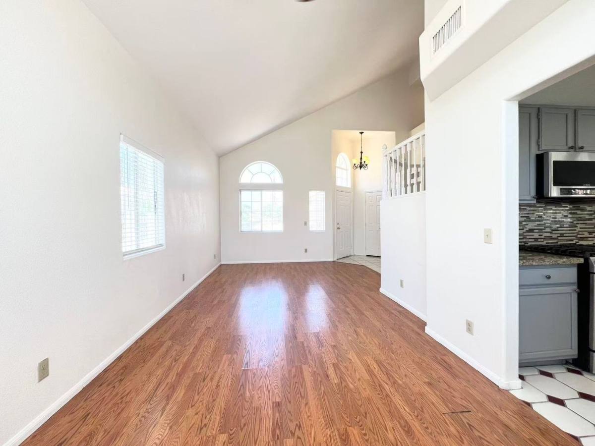 House for rent at 7525 Meadowoak Lane, Las Vegas, NV 89147