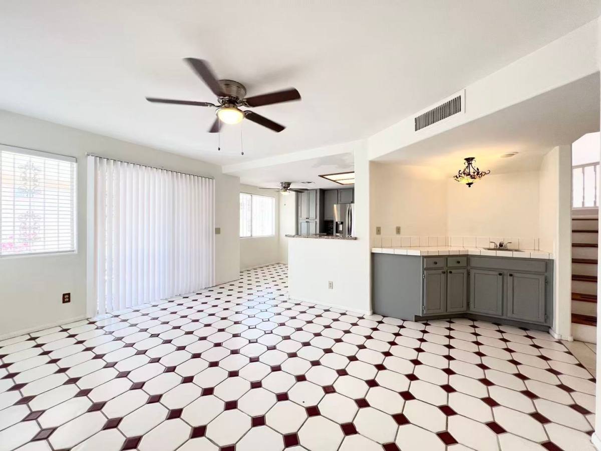 House for rent at 7525 Meadowoak Lane, Las Vegas, NV 89147