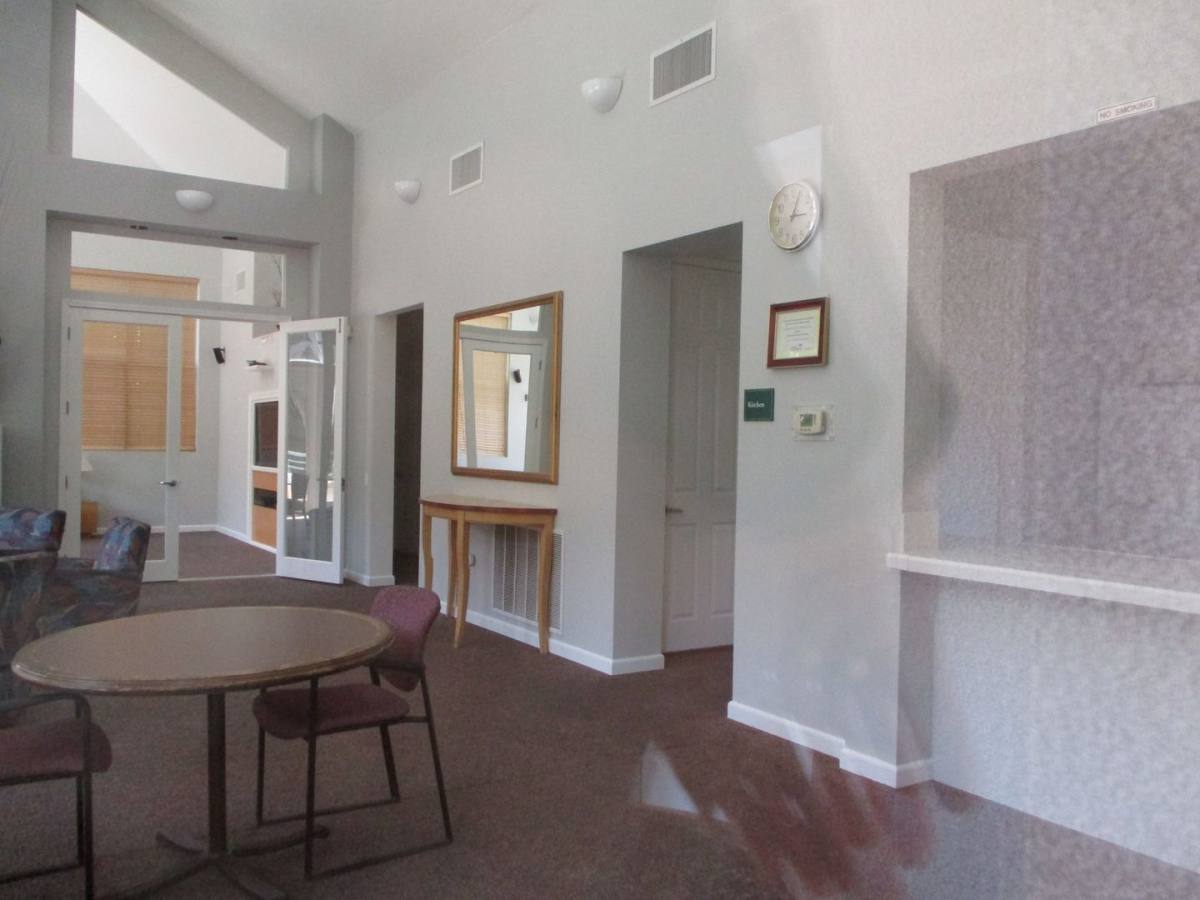 Apartment for rent at 200 Caldecott Lane, Oakland, CA 94618