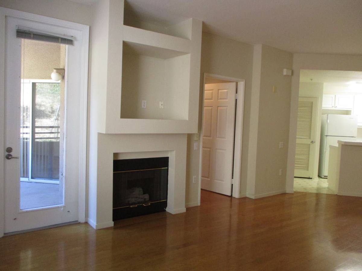 Apartment for rent at 200 Caldecott Lane, Oakland, CA 94618