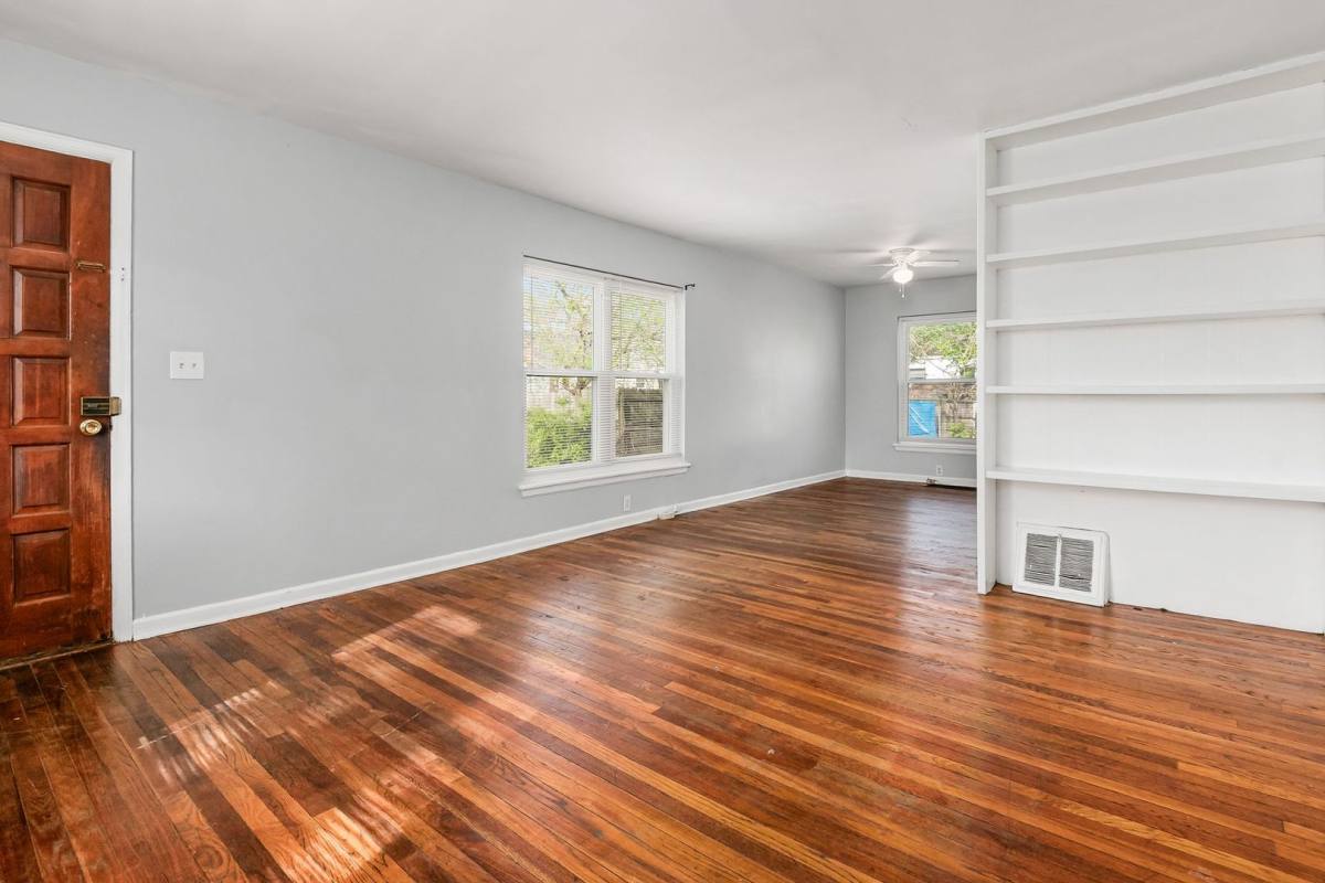 Apartment for rent at 3386-3388 Kimberly Ave, Columbus, OH 43224