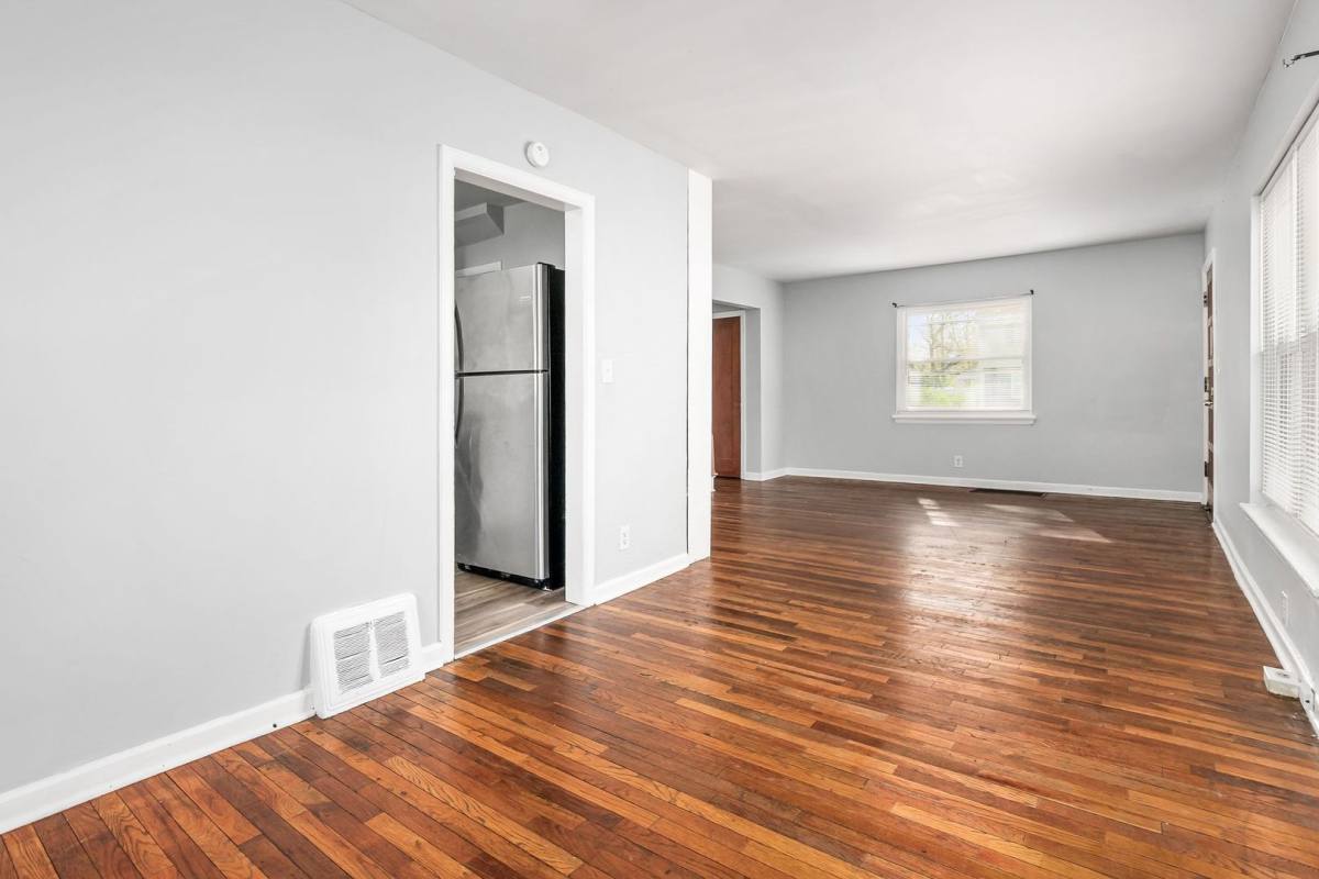 Apartment for rent at 3386-3388 Kimberly Ave, Columbus, OH 43224