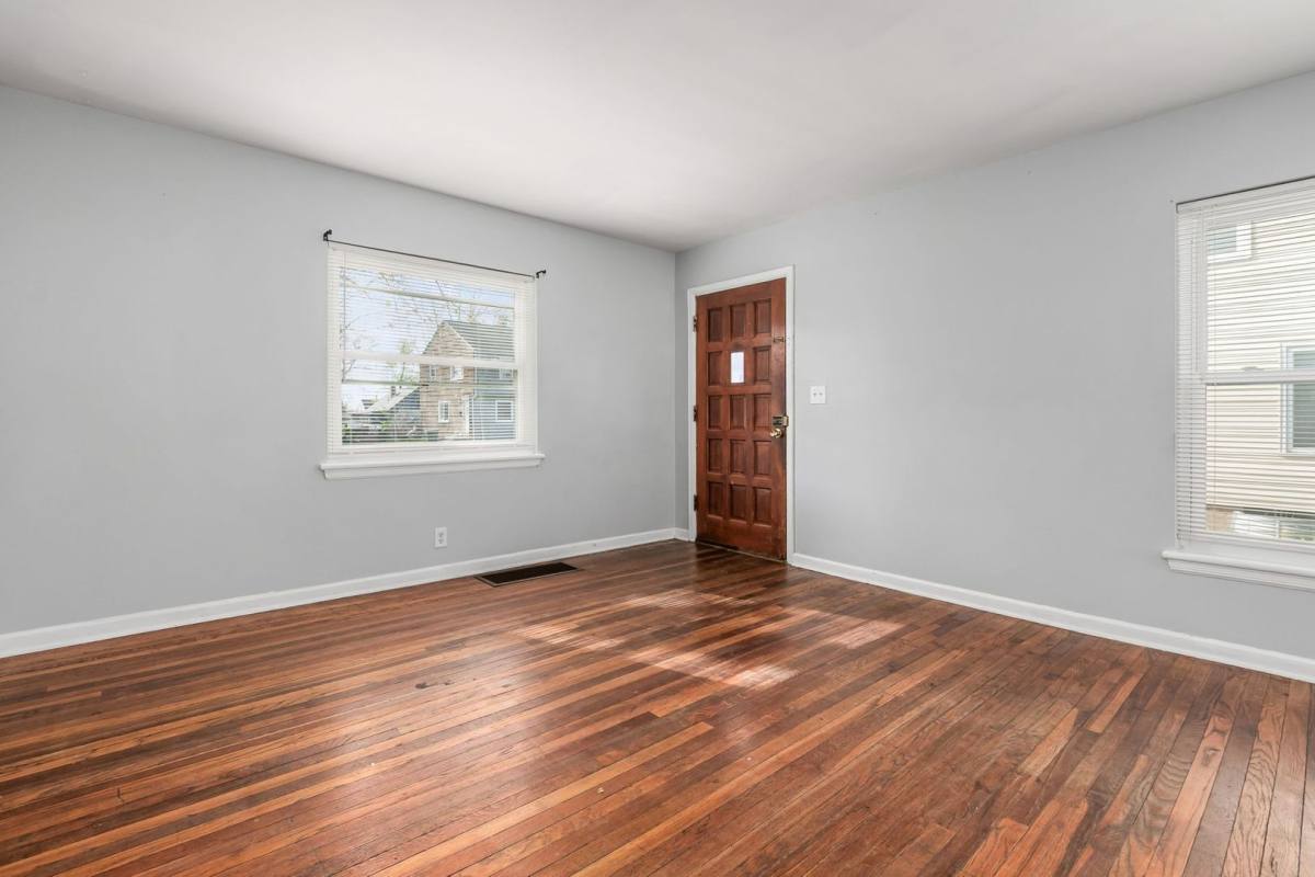 Apartment for rent at 3386-3388 Kimberly Ave, Columbus, OH 43224