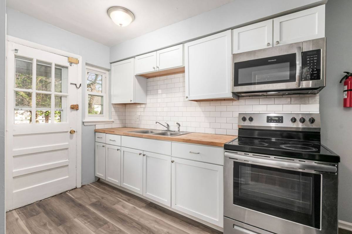 Apartment for rent at 3386-3388 Kimberly Ave, Columbus, OH 43224