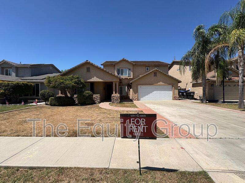 House for rent at 722 W James Ave, Visalia, CA 93277