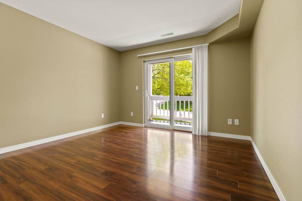 Apartment for rent at 1000 Oakcrest St Units 207 #312, Iowa City, IA 52246