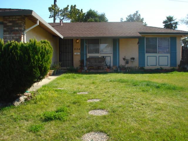 House for rent at 224 Spring Valley Dr, Vacaville, CA 95687