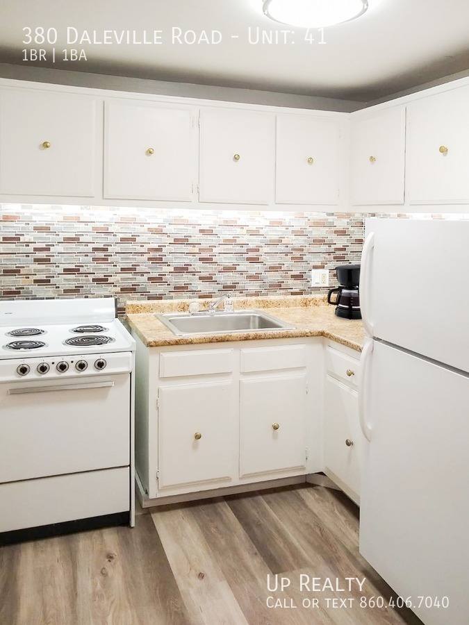 Apartment for rent at 380 Daleville Rd, Willington, CT 06279